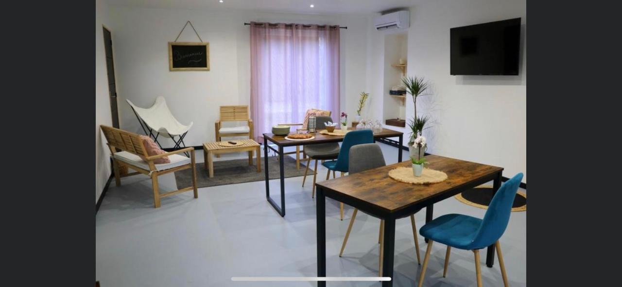 Aux Fines Bulles Et D Hotes Neuve-Maison